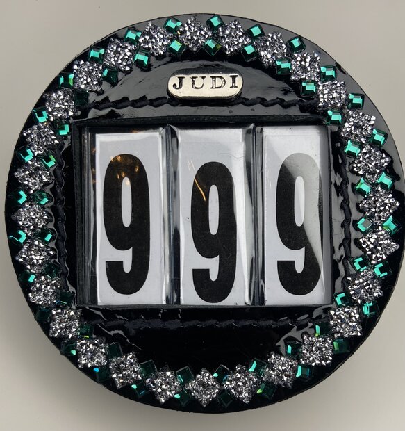 Starting number Premium square rocks clear emerald 